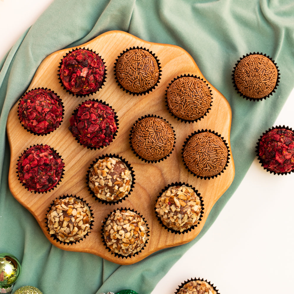 Brigadeiro Party Box with Handmade Serving Tray (Circular)